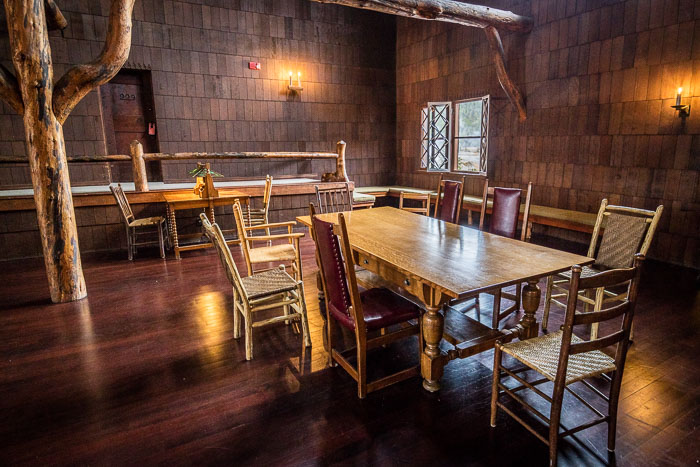 Yellowstone - Old Faithful Inn
