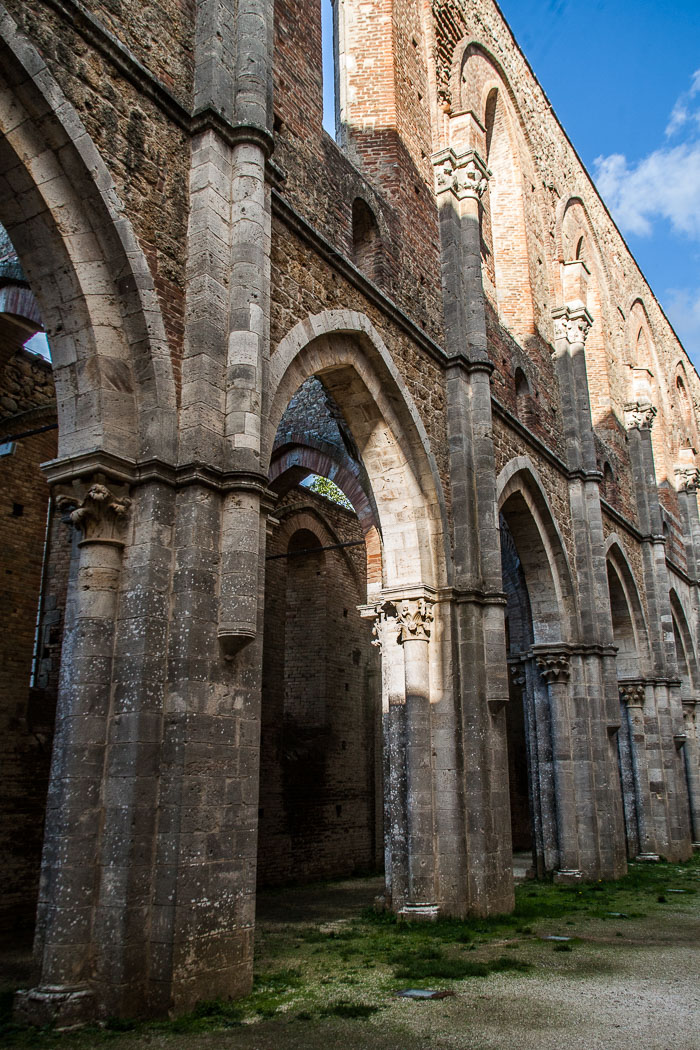 San Galgano Abbey and the hermitage of Montesiepi
