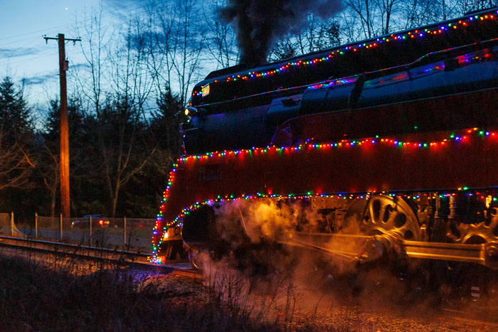 Oregon Heritage Rail Center -  Holiday Express
