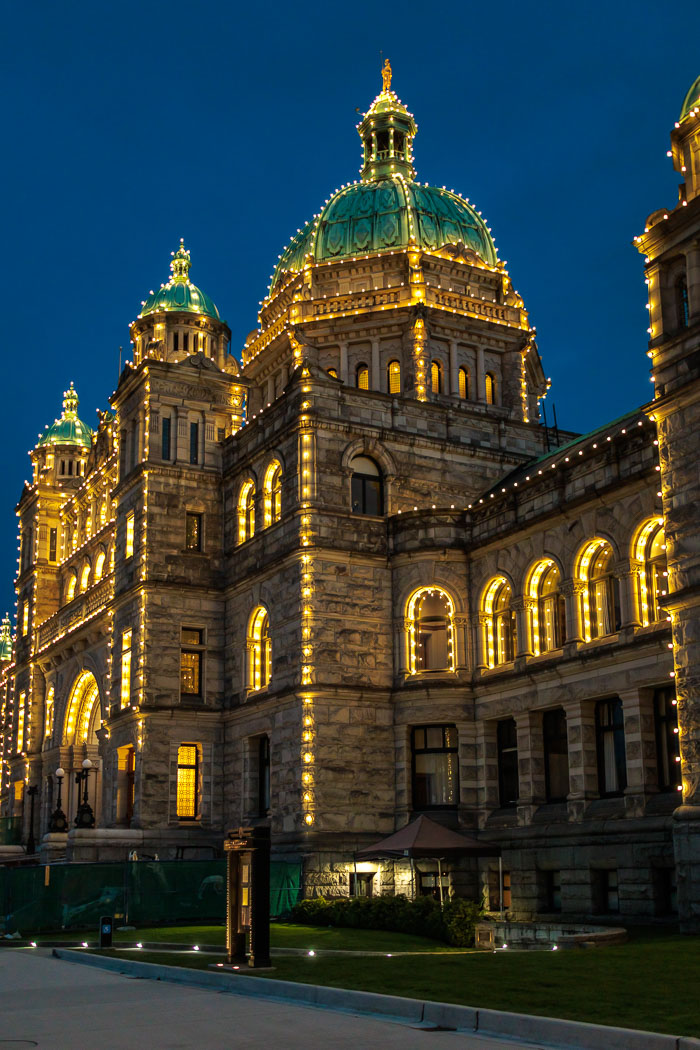 Victoria After Dark